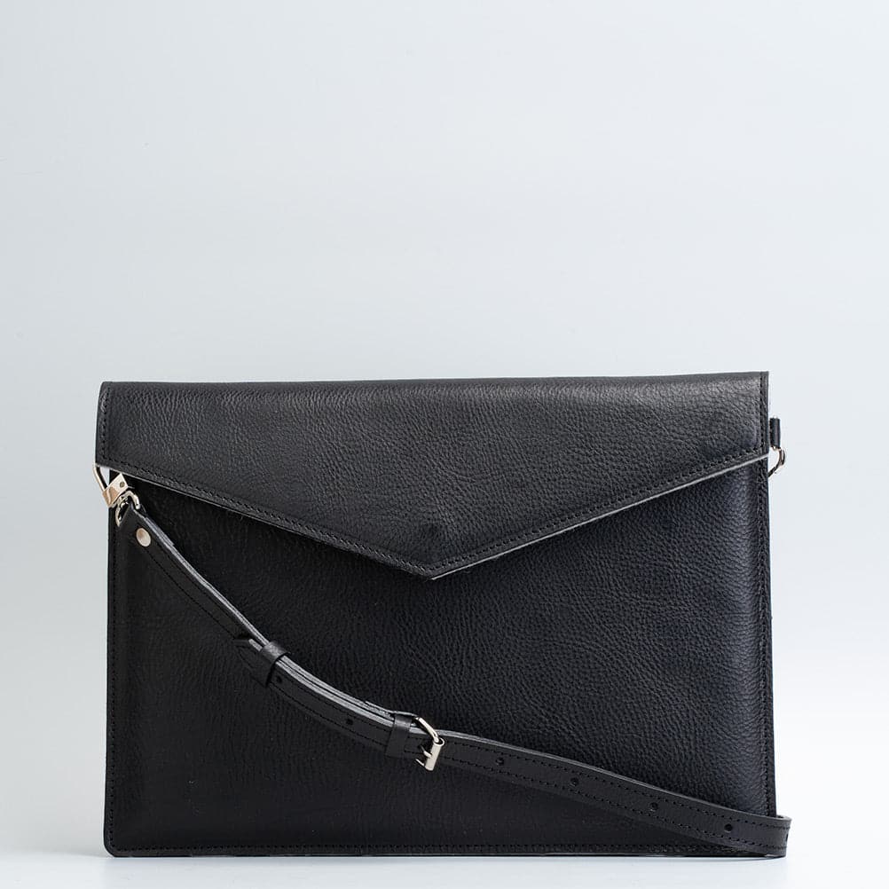 Leather Bag for iPad with adjustable strap - CAMARABUSSINES