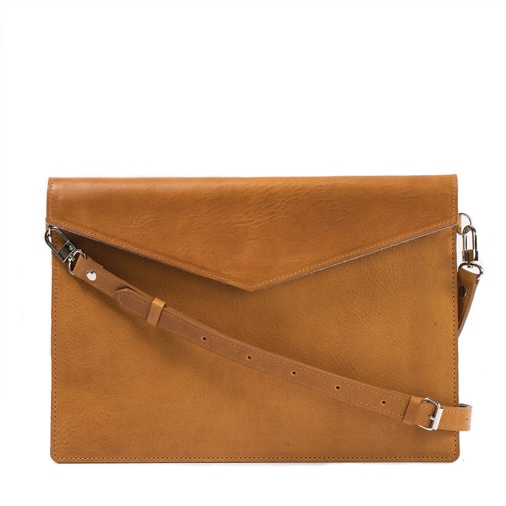 Leather MacBook Bag with Adjustable Strap - CAMARABUSSINES