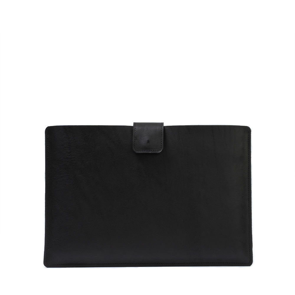 Leather Sleeve for iPad with Magnetic Strap - CAMARABUSSINES