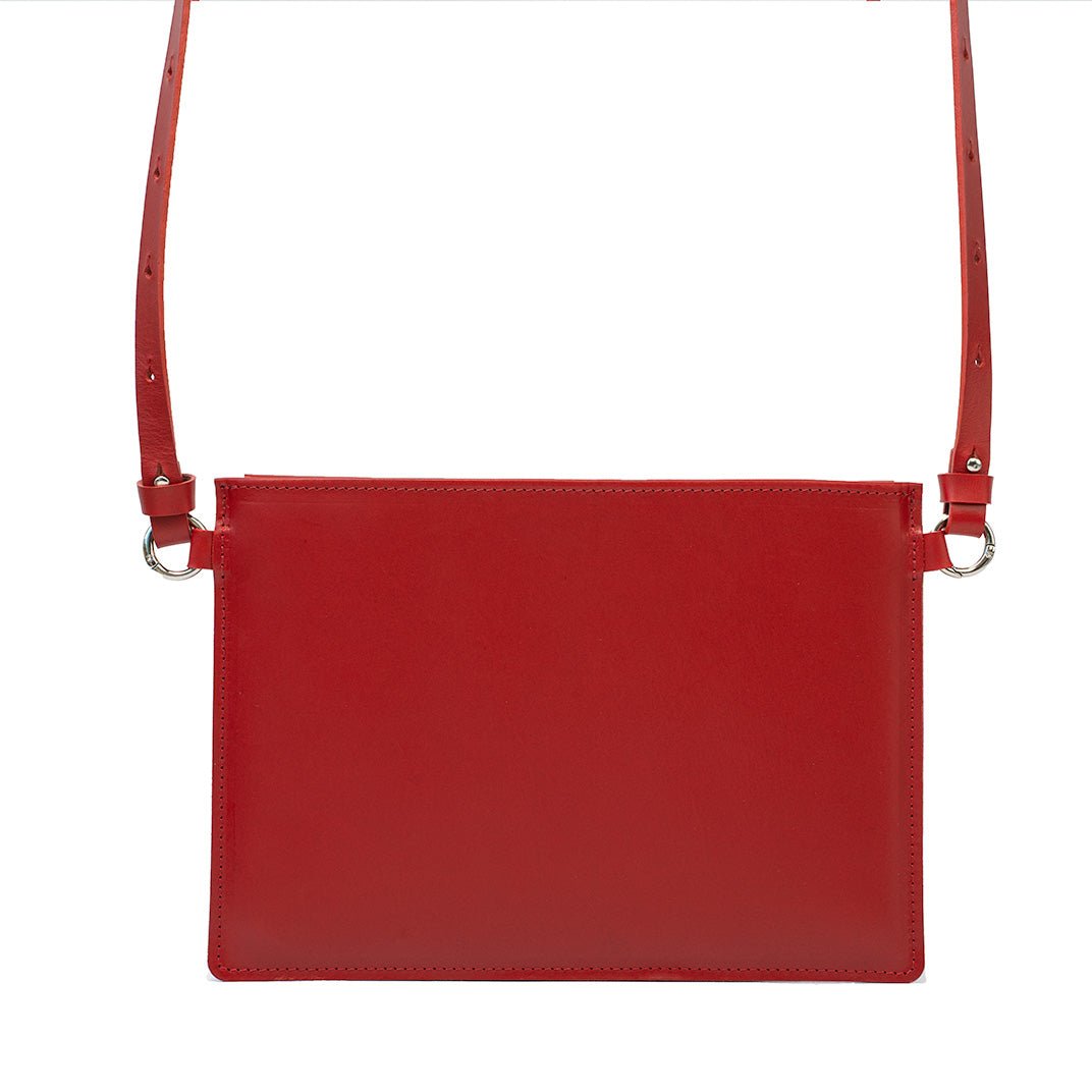 Slim Leather Sleeve for iPad - CAMARABUSSINES